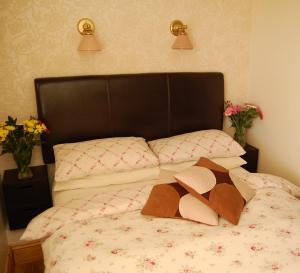 The Bedrooms at Elford House