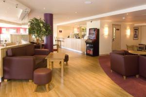 The Bedrooms at Premier Inn Cambridge A14 J32