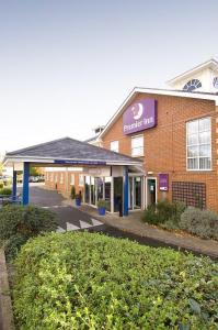 The Bedrooms at Premier Inn Coventry South (A45)