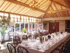 The Bedrooms at Arden Hotel And Leisure Club