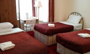 The Bedrooms at Royal Guest House 2 Hammersmith