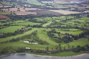 The Bedrooms at Draycote Hotel And Whitefields Golf Course