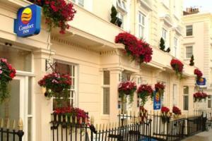 The Bedrooms at Comfort Inn Buckingham Palace Rd. Victoria