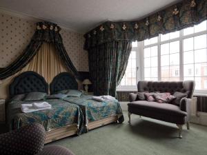 The Bedrooms at Beaufort Hotel