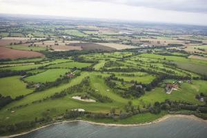 The Bedrooms at Draycote Hotel And Whitefields Golf Course