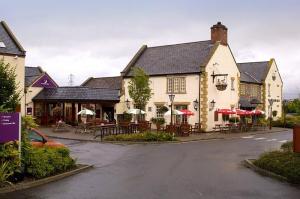 The Bedrooms at Premier Inn Edinburgh (Newcraighall)