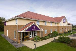 The Bedrooms at Premier Inn Eastbourne (Polegate)