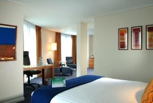 The Bedrooms at Holiday Inn London Camden Lock