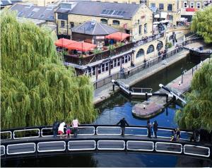 The Bedrooms at Holiday Inn London Camden Lock