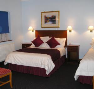 The Bedrooms at Kings Paget Hotel