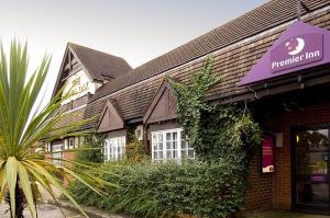 The Bedrooms at Premier Inn Wirral (Bromborough)