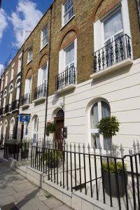 The Bedrooms at Comfort Inn And Suites Kings Cross St. Pancras