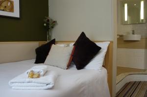 The Bedrooms at De Vere Venues Harben House