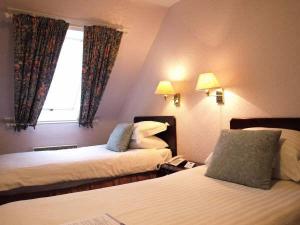 The Bedrooms at Mackays Hotel