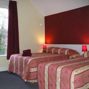 The Bedrooms at Abbey Lodge Hotel - BandB