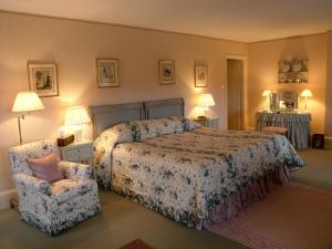 The Bedrooms at Hartwell House and Spa