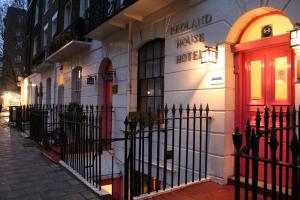 The Bedrooms at Redland House Hotel