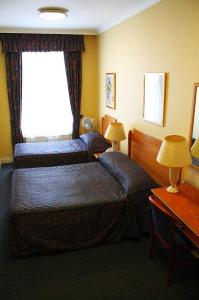 The Bedrooms at Victor Hotel - BandB