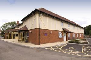 The Bedrooms at Premier Inn Lymington (New Forest, Hordle)