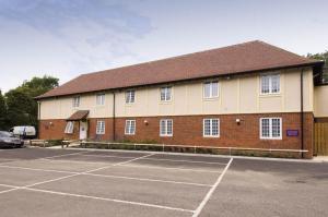 The Bedrooms at Premier Inn Lymington (New Forest, Hordle)