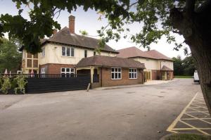 The Bedrooms at Premier Inn Lymington (New Forest, Hordle)