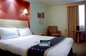The Bedrooms at Holiday Inn Brentwood