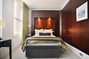 The Bedrooms at The Park Grand London Paddington