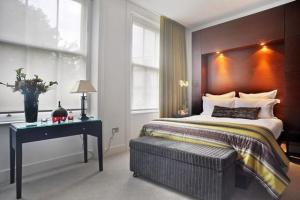 The Bedrooms at The Park Grand London Paddington