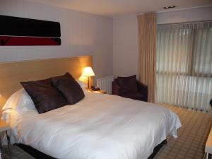 The Bedrooms at Beales Hotel