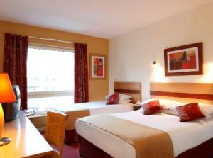 The Bedrooms at Jurys Inn Manchester