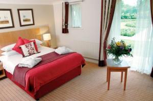 The Bedrooms at Oxford Thames Four Pillars Hotel