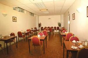 The Restaurant at Newham Hotel