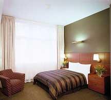 The Bedrooms at Club Quarters, Gracechurch