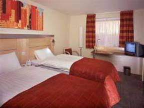 The Bedrooms at Express By Holiday Inn Bedford