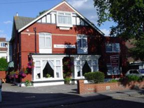 Rosscourt Hotel - Guest House