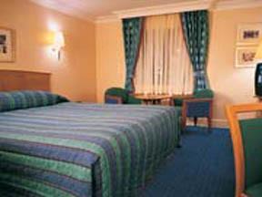 The Bedrooms at Thistle Hotel and Conference Centre East Midlands Airport