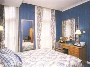 The Bedrooms at Best Western Burns Hotel