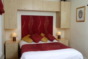 The Bedrooms at Abbeydale Hotel and Restaurant