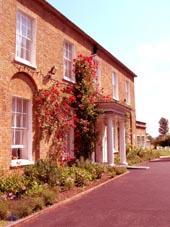 The Hadlow Manor Hotel