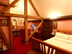 The Bedrooms at Wroxall Abbey Estate