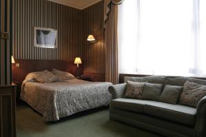 The Bedrooms at Stone Court
