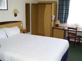 The Bedrooms at Campanile Hotel - Birmingham