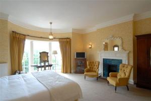 The Bedrooms at Donington Manor Hotel