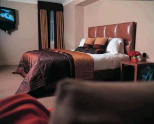 The Bedrooms at Radisson Edwardian Berkshire Hotel