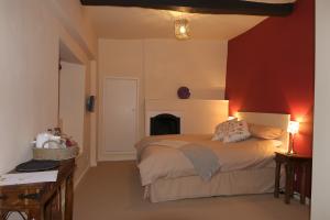 The Bedrooms at The Halford Bridge