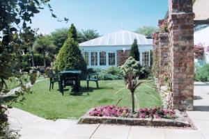 The Bedrooms at Knavesmire Manor Hotel