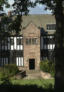 The Bedrooms at Inglewood Manor