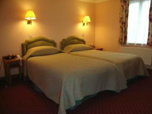 The Bedrooms at Wayford Bridge Inn Hotel