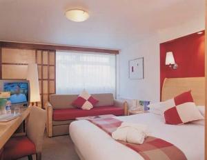 The Bedrooms at Holiday Inn Derby