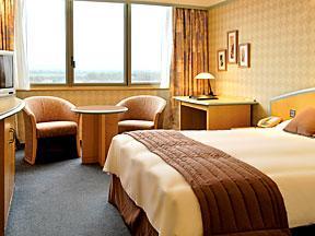 The Bedrooms at Copthorne Hotel Slough Windsor